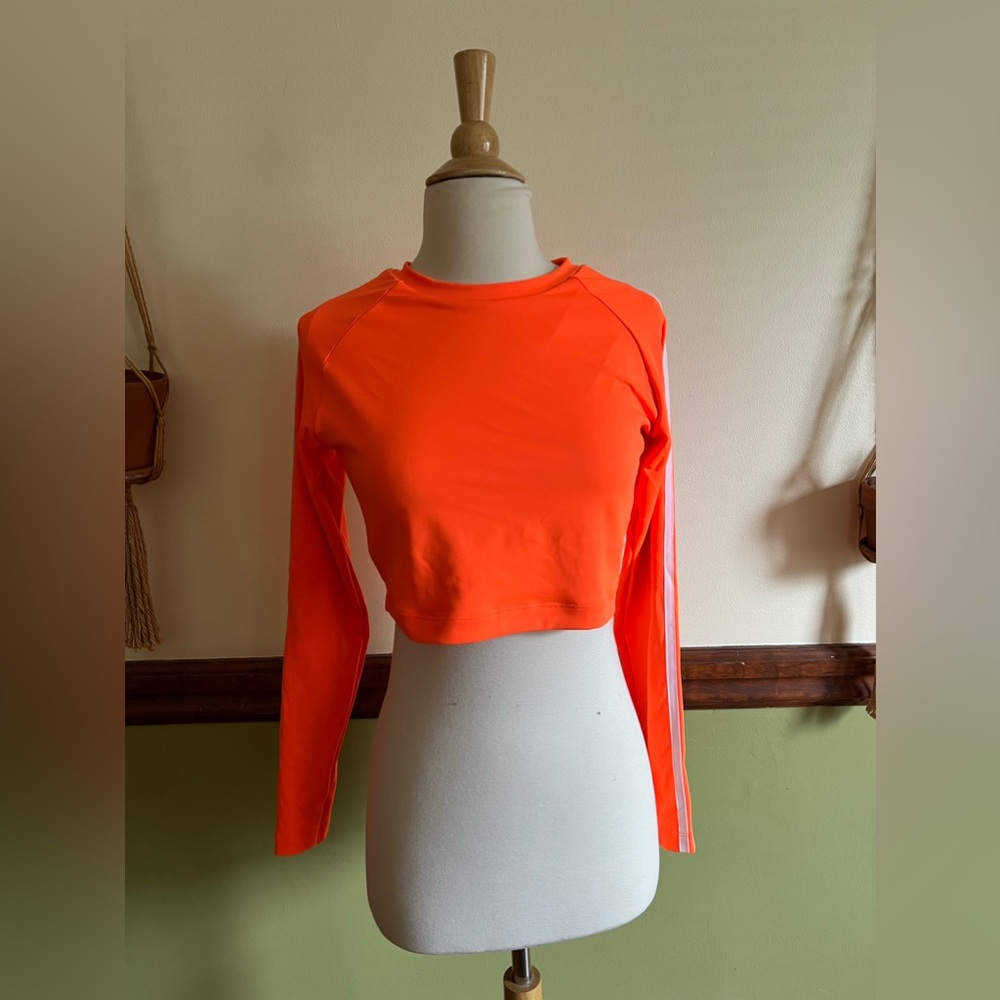 Ivy Park Cropped Rashguard